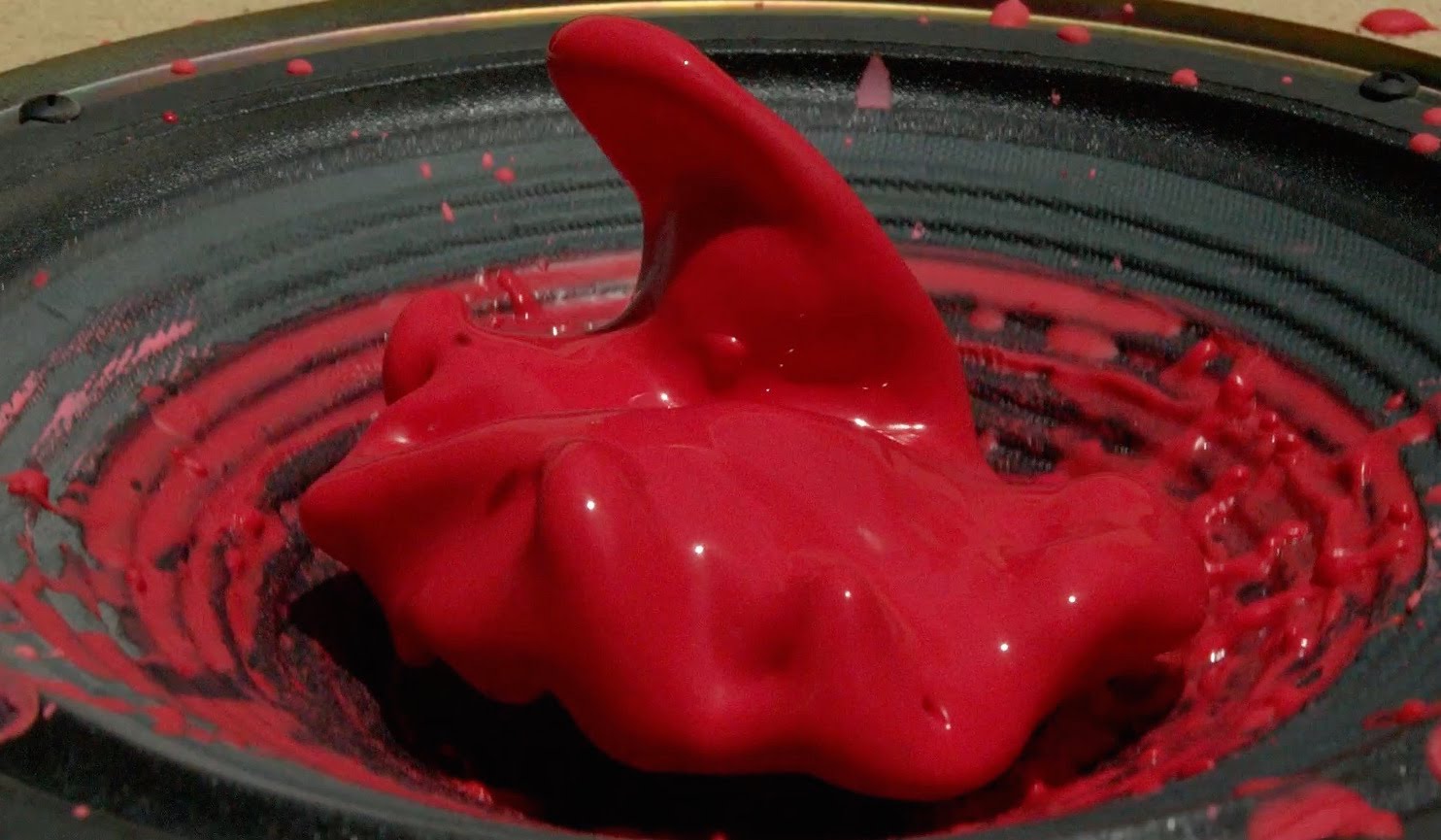 Wauw knijpen Geheugen Non-Newtonian fluid bouncing in super slow motion (1600fps) | The Kid  Should See This